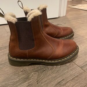 Dr. Martens 2976 Lenore Faux Fur Lined Chelsea Boots - Butterscotch